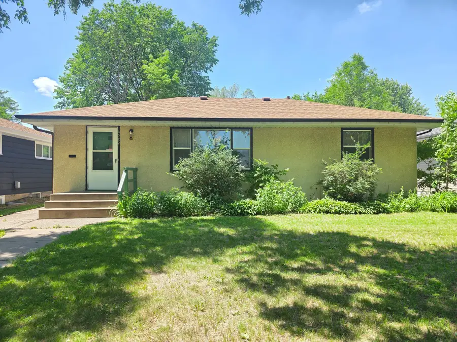 4929 Queen Avenue N, Minneapolis, MN 55430 - #2