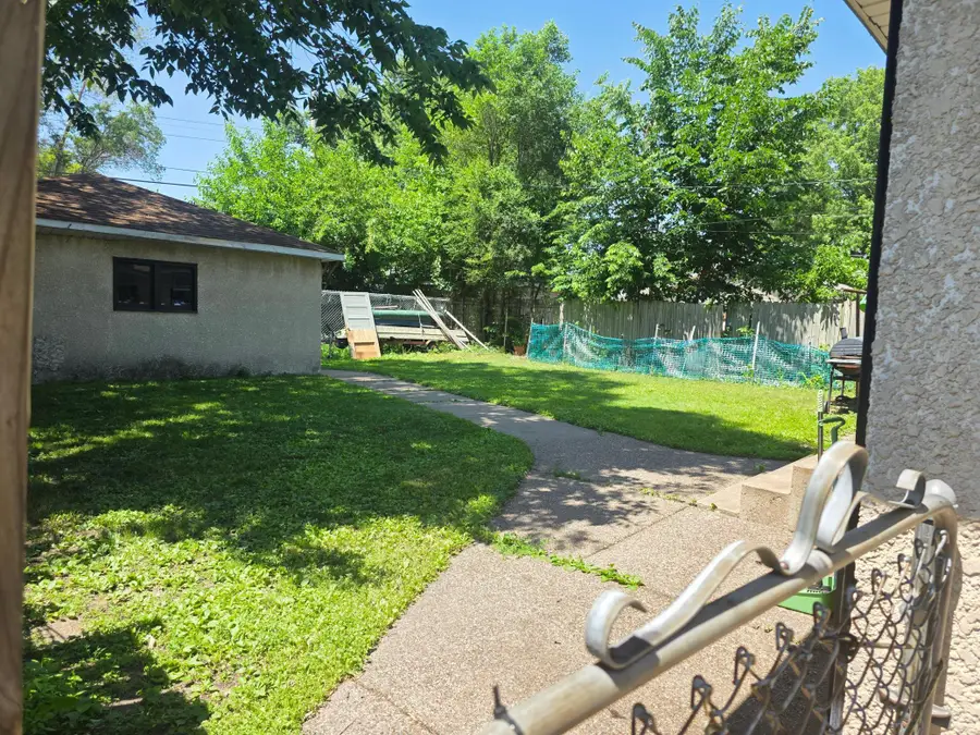 4929 Queen Avenue N, Minneapolis, MN 55430 - #3