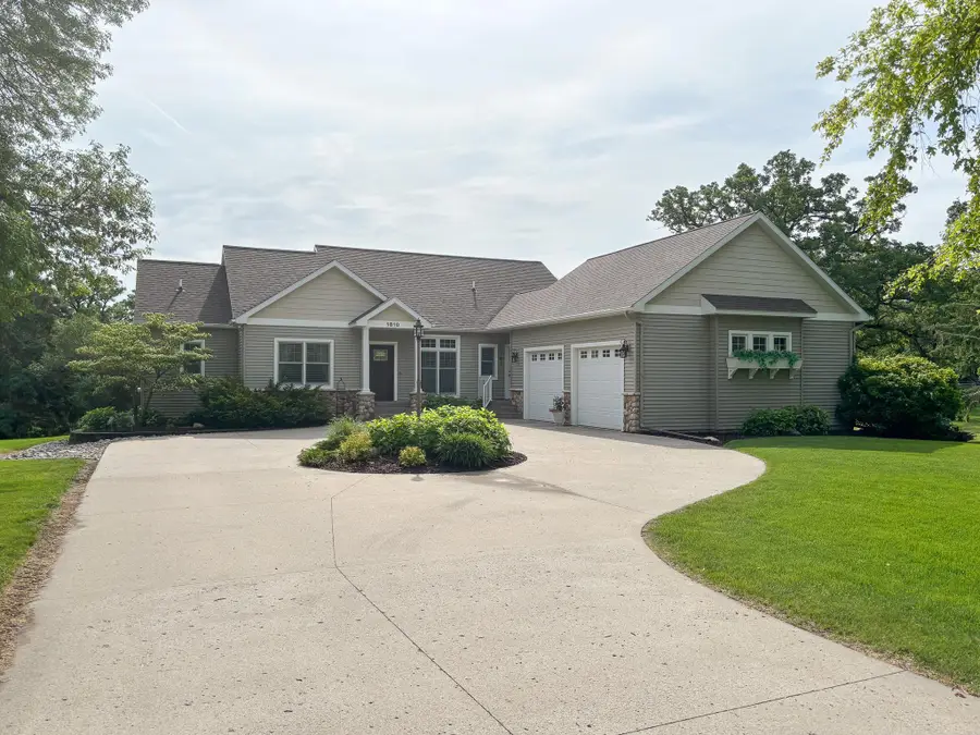 1810 Minnehuta Drive, Fergus Falls, MN 56537 - #3