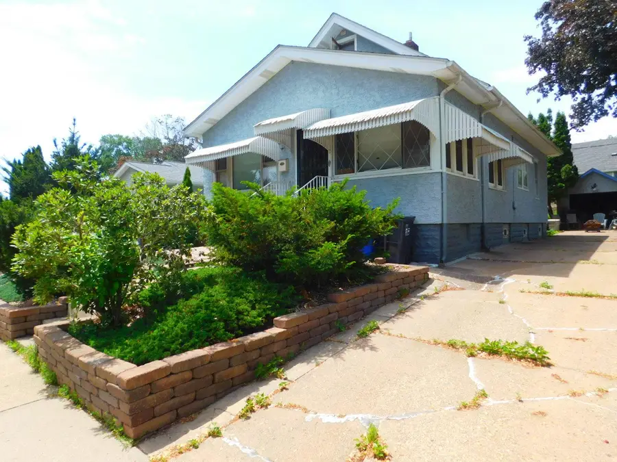 2127 Nokomis Avenue, Saint Paul, MN 55119 - #2