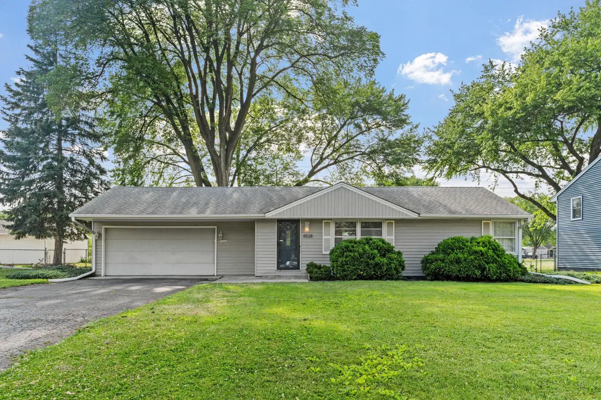 8528 Columbus Avenue S, Bloomington, MN 55420 - #1