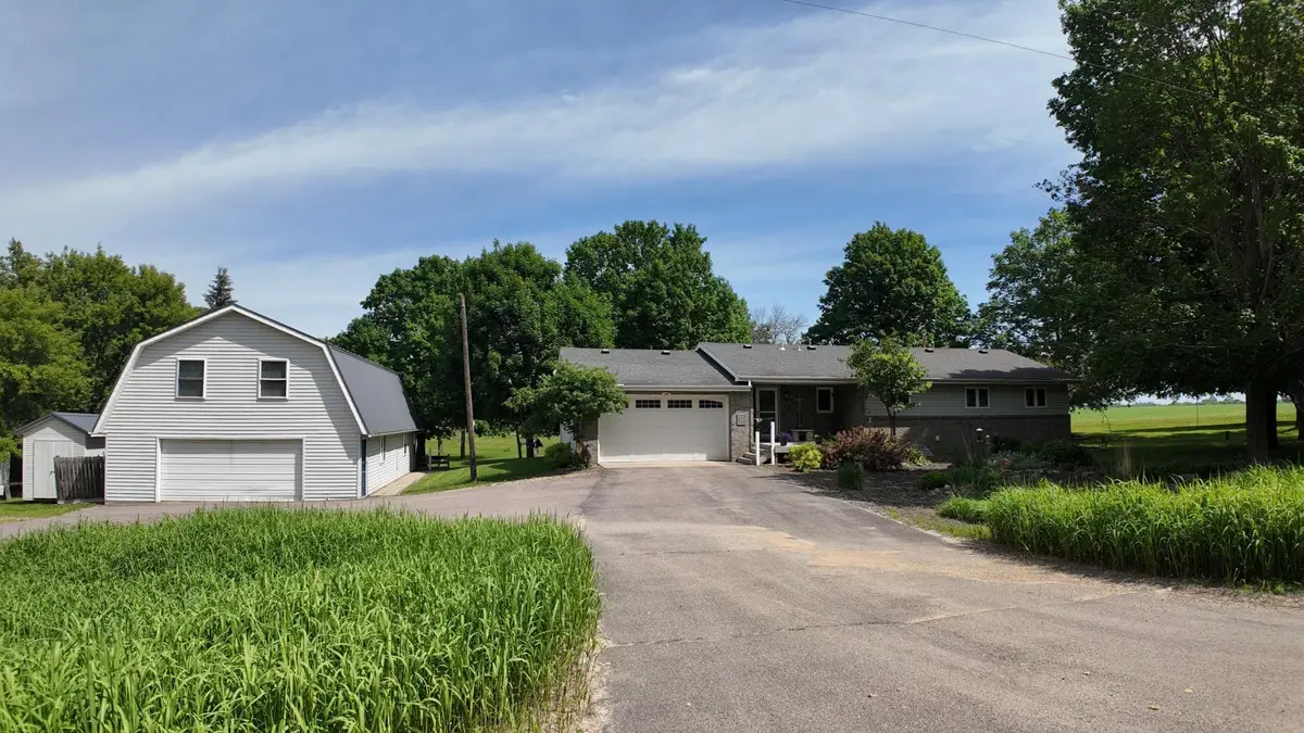 58560 Kirkwood Road, Mankato, MN 56001 - #1