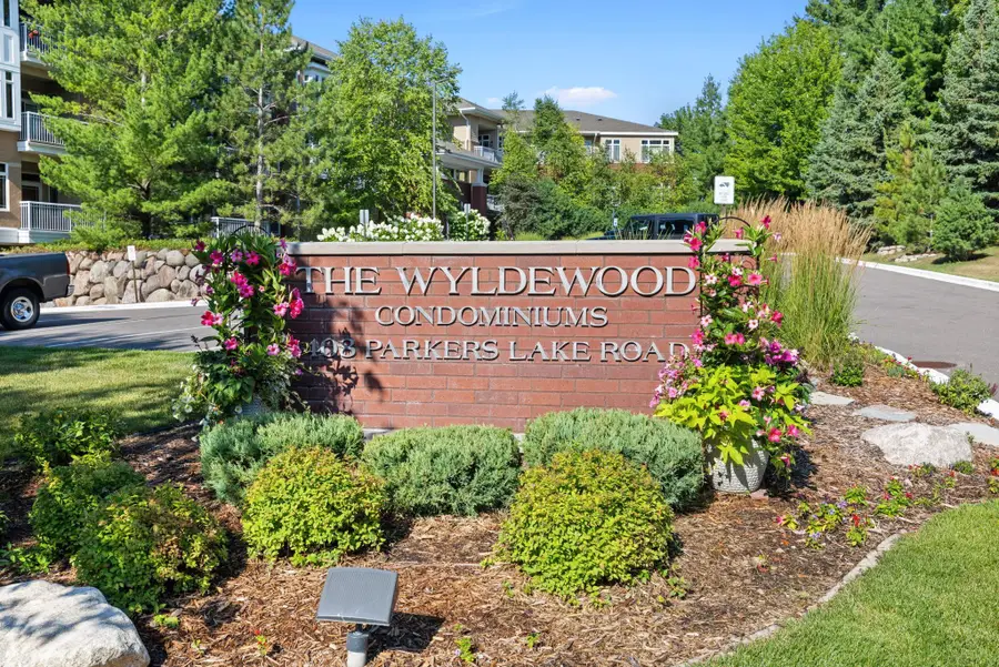 408 Parkers Lake Road #206, Wayzata, MN 55391 - #2