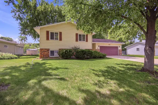1912 7th Avenue Ne, Owatonna, MN 55060