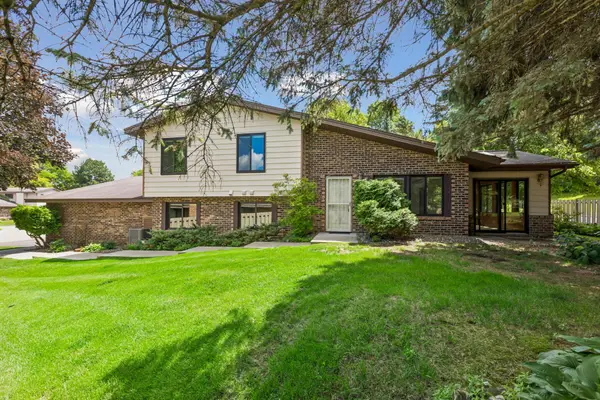 1090 Weston Lane N, Plymouth, MN 55447