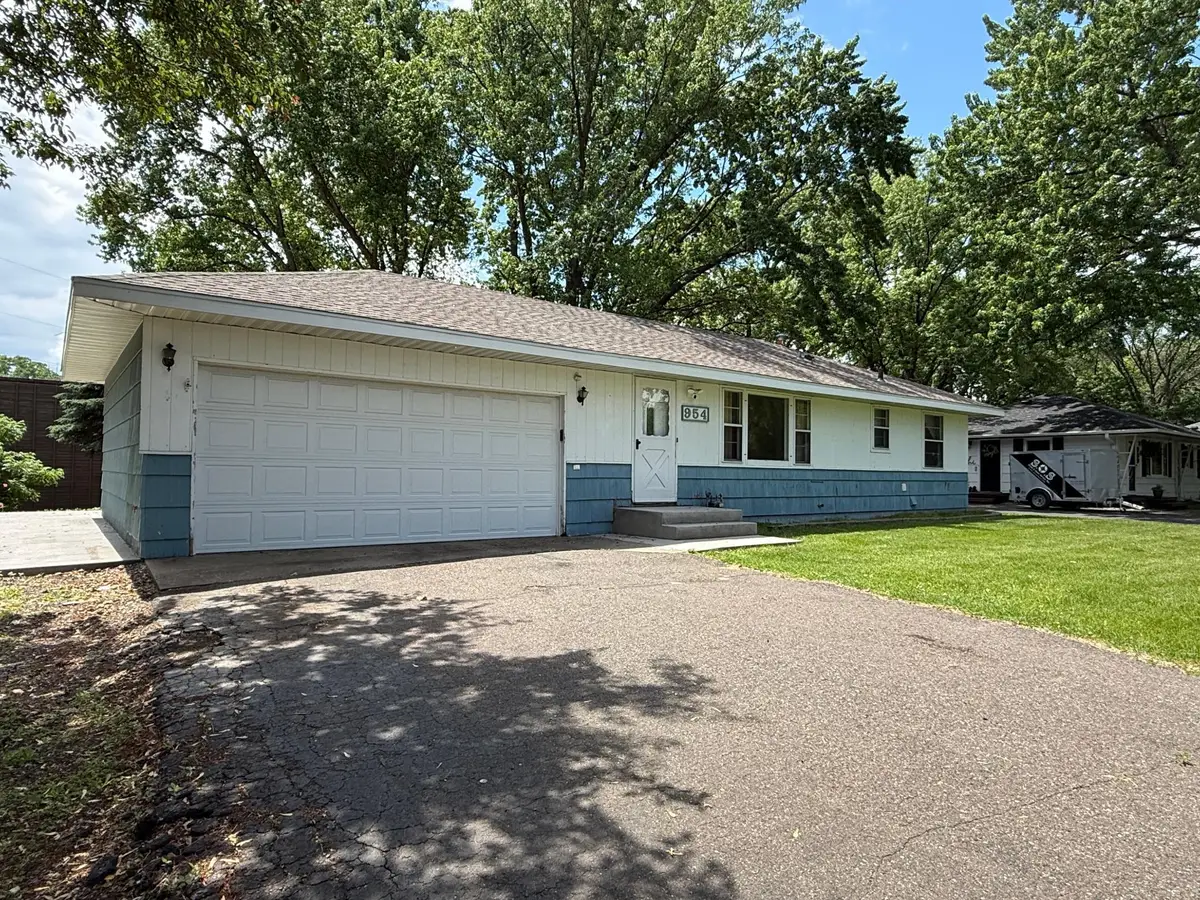 954 109th Avenue Nw, Coon Rapids, MN 55448 - #1