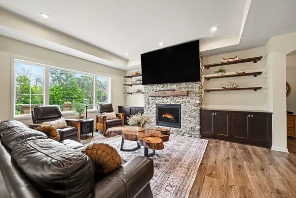5886 Sheffield Terrace Ne, Prior Lake, MN 55372