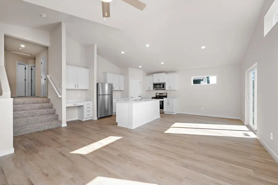 902 Spruce Circle N, Cambridge, MN 55008 - #3