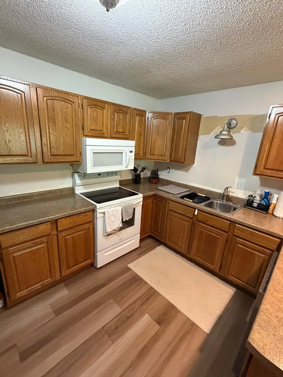 6710 Buckley Circle, Inver Grove Heights, MN 55076 - #3