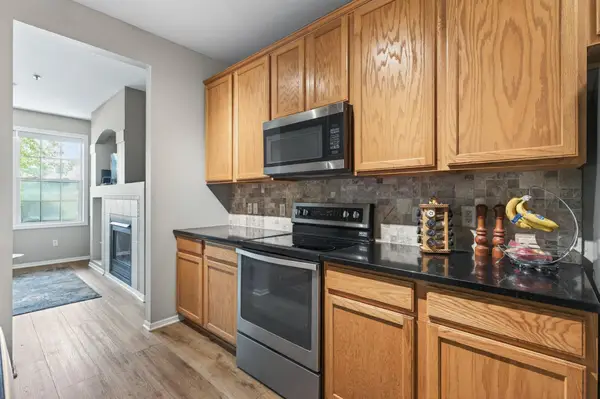 11304 Aberdeen Circle Ne #B, Blaine, MN 55449