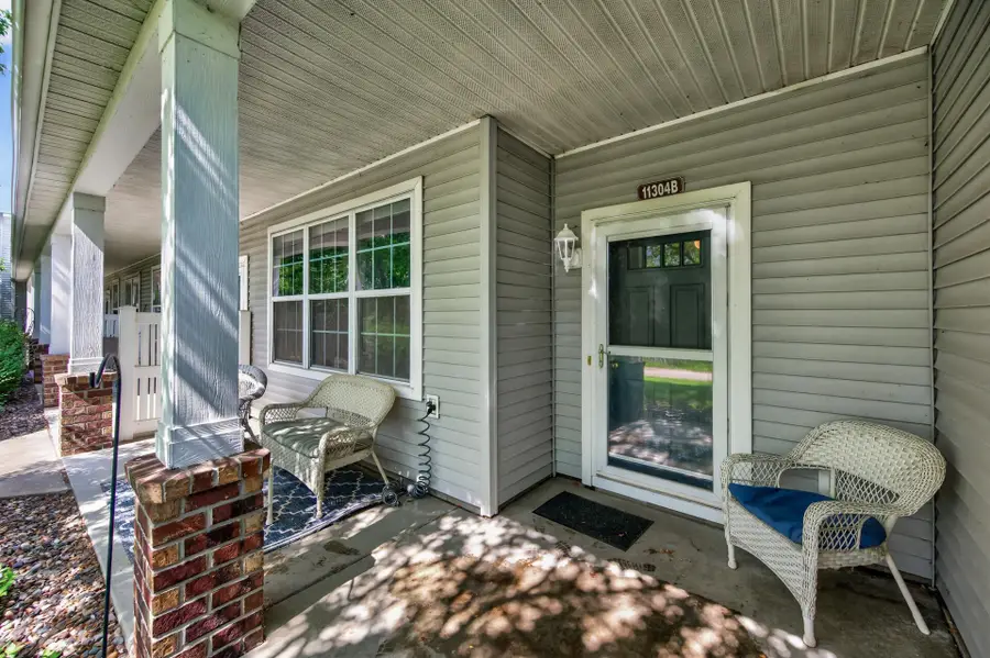 11304 Aberdeen Circle Ne #B, Blaine, MN 55449 - #3