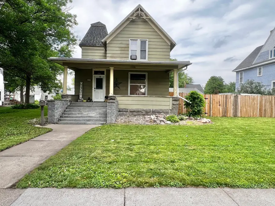 313 E 5th Street, Redwood Falls, MN 56283 - #2