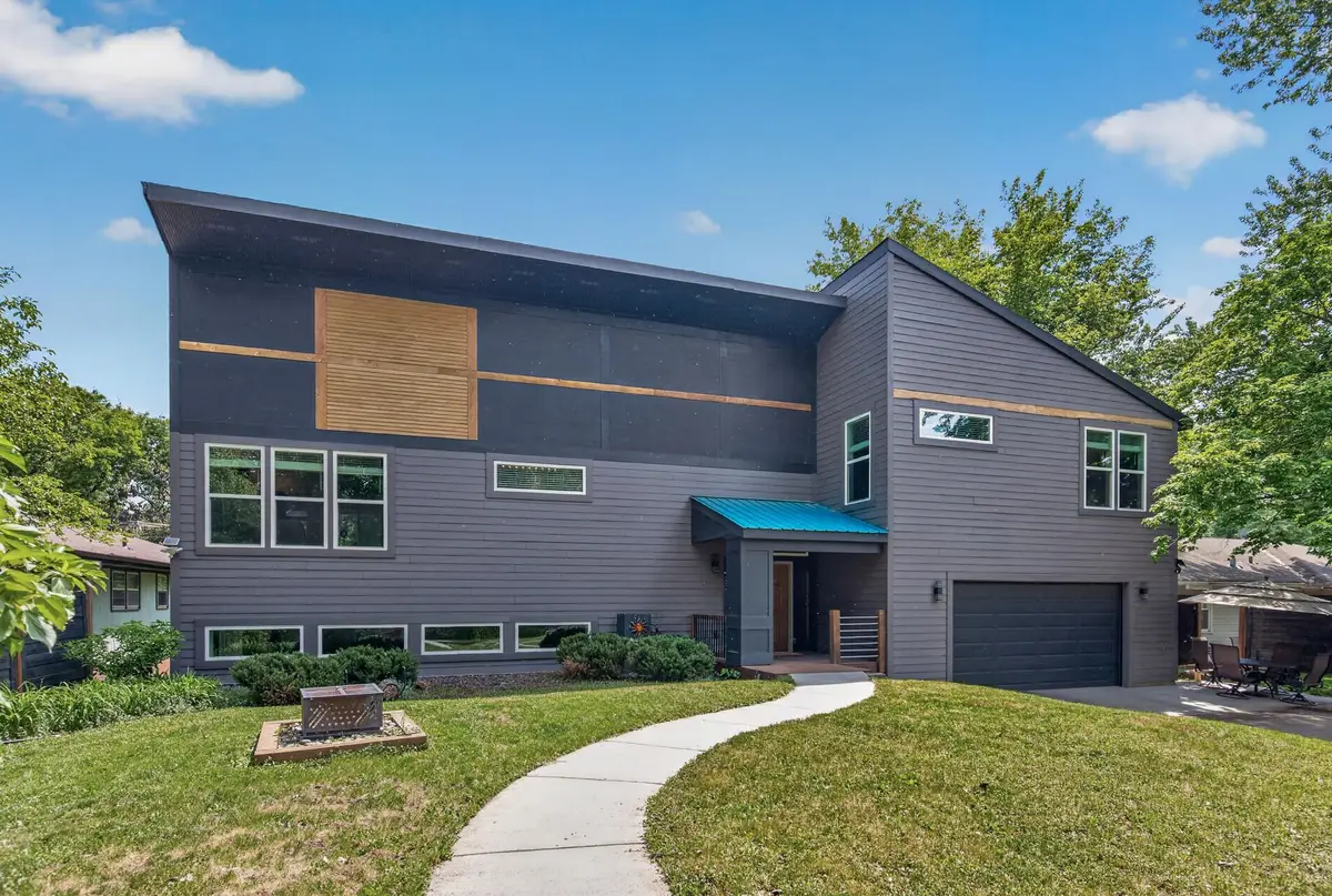 3432 Kyle Avenue N, Crystal, MN 55422 - #1
