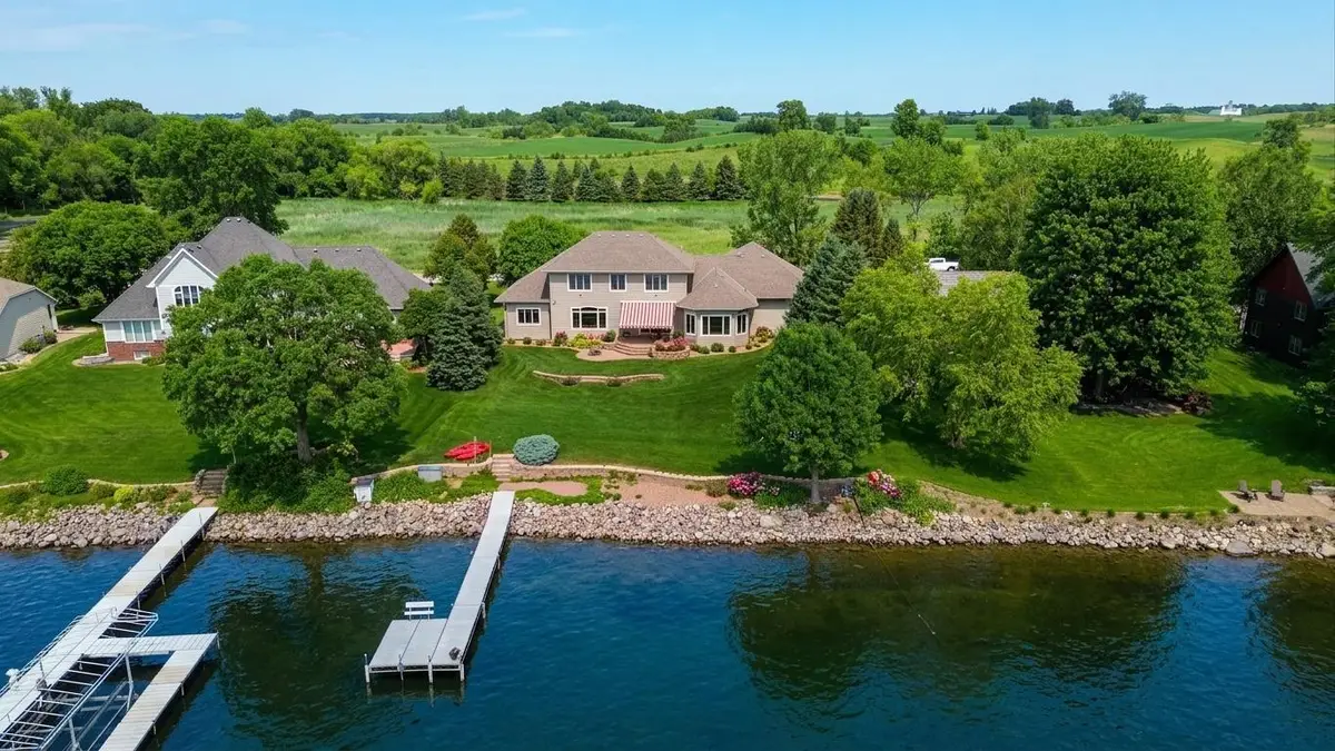 191 137th Avenue Nw, Spicer, MN 56288 - #1