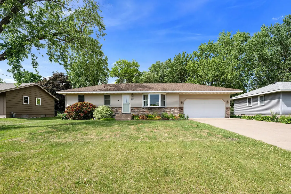 625 119th Avenue Ne, Blaine, MN 55434 - #1