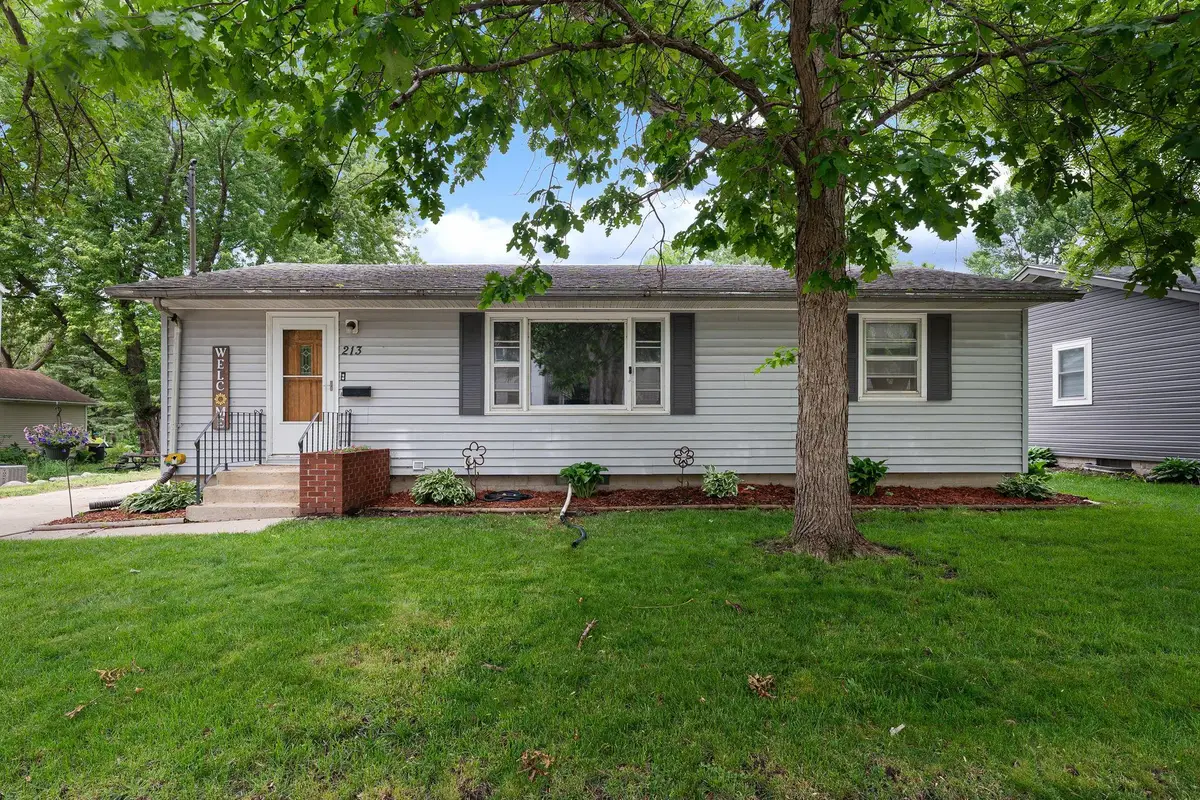 213 7th Avenue Ne, Waseca, MN 56093 - #1