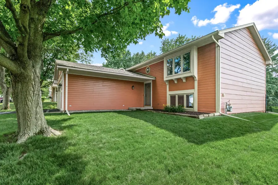 4275 Eagle Crest Drive, Eagan, MN 55122 - #2