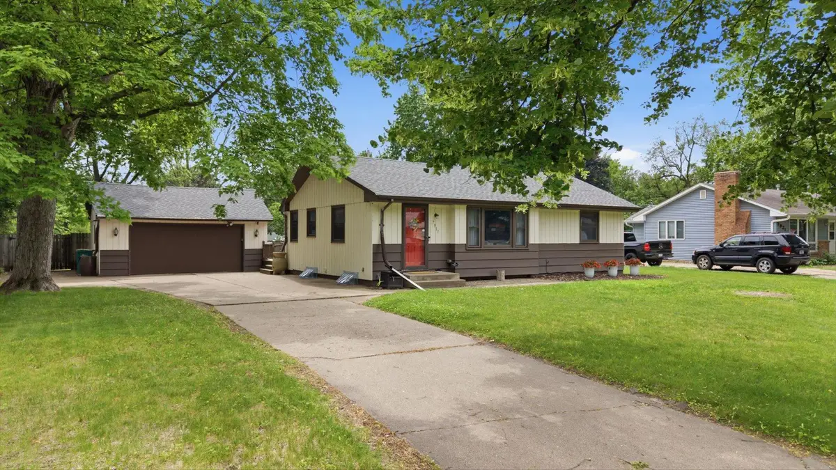 7911 59 1/2 Avenue N, New Hope, MN 55428 - #1