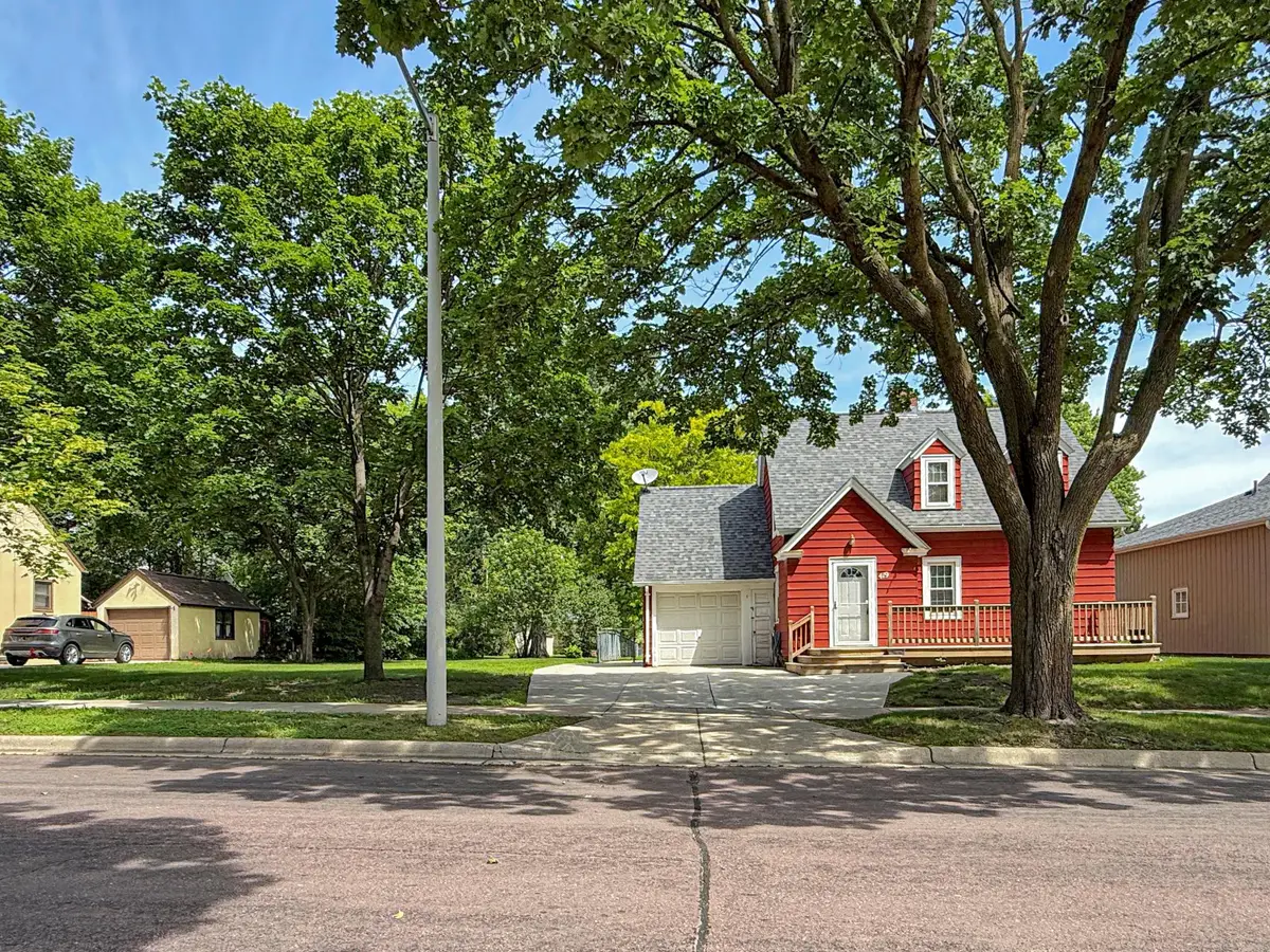 419 Webster Street, Fairmont, MN 56031 - #1
