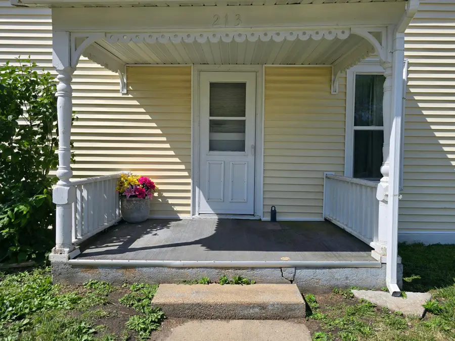 213 E Fremont Street, Spring Valley, MN 55975 - #3