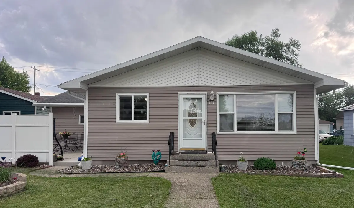308 Oak Street, Lisbon, ND 58054 - #1