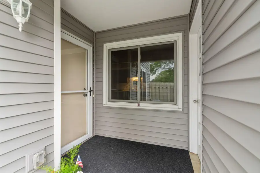 7604 Rimbley Road, Woodbury, MN 55125 - #3