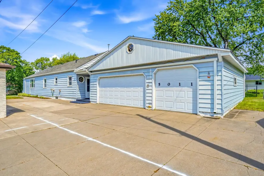 5011 Monroe Street Ne, Columbia Heights, MN 55421 - #2
