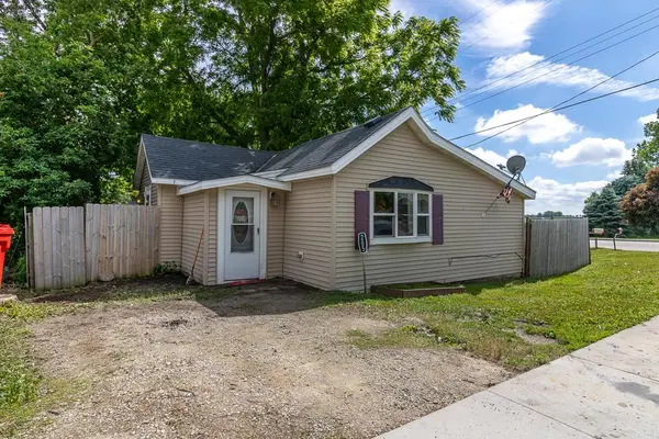 205 1st Street Sw, Dodge Center, MN 55927