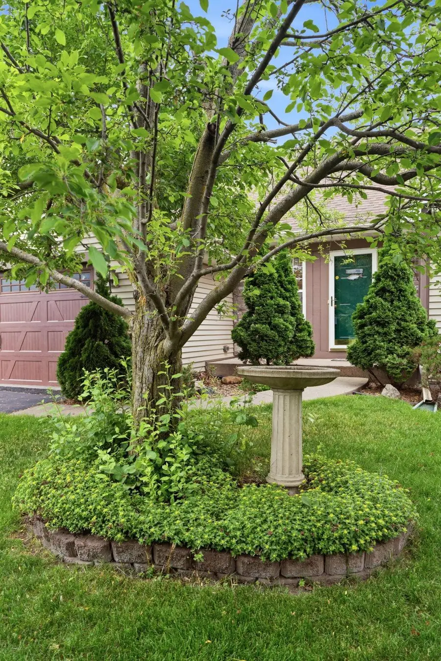 8471 Bryce Court, Inver Grove Heights, MN 55076 - #3