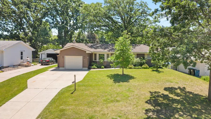 588 Rice Creek Terrace Ne, Fridley, MN 55432 - #2