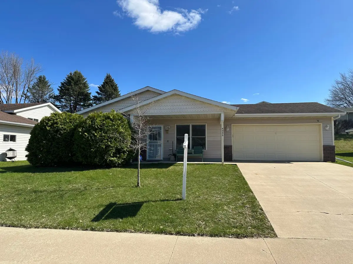 4552 Manor Brook Drive Nw, Rochester, MN 55901 - #1