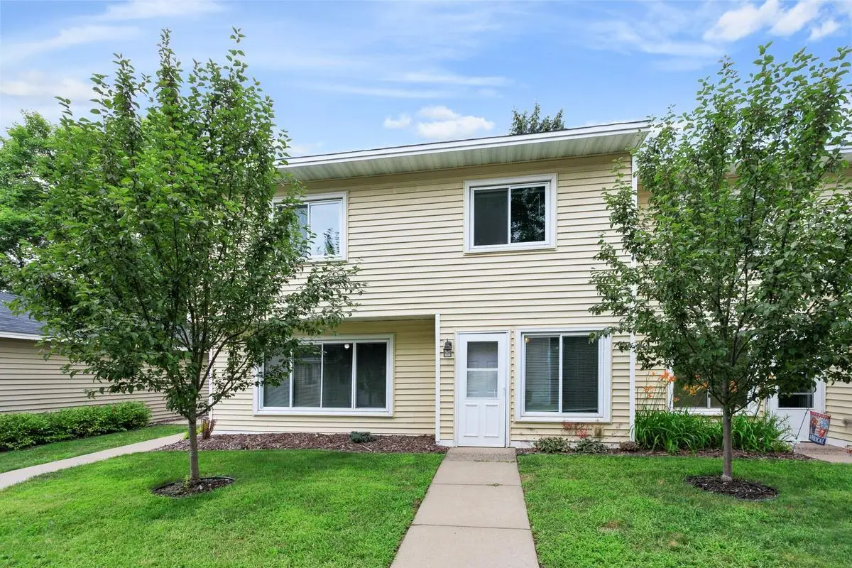 5918 Cahill Avenue, Inver Grove Heights, MN 55076 - #1