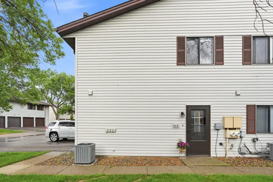 6616 84th Court N, Brooklyn Park, MN 55445 - #2