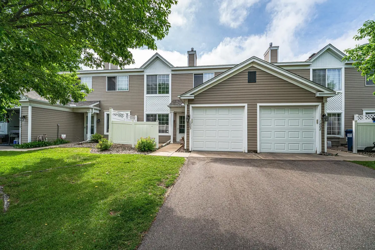 2005 Southcross Drive W #1003, Burnsville, MN 55306 - #1