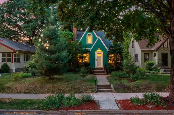 3704 45th Avenue S, Minneapolis, MN 55406