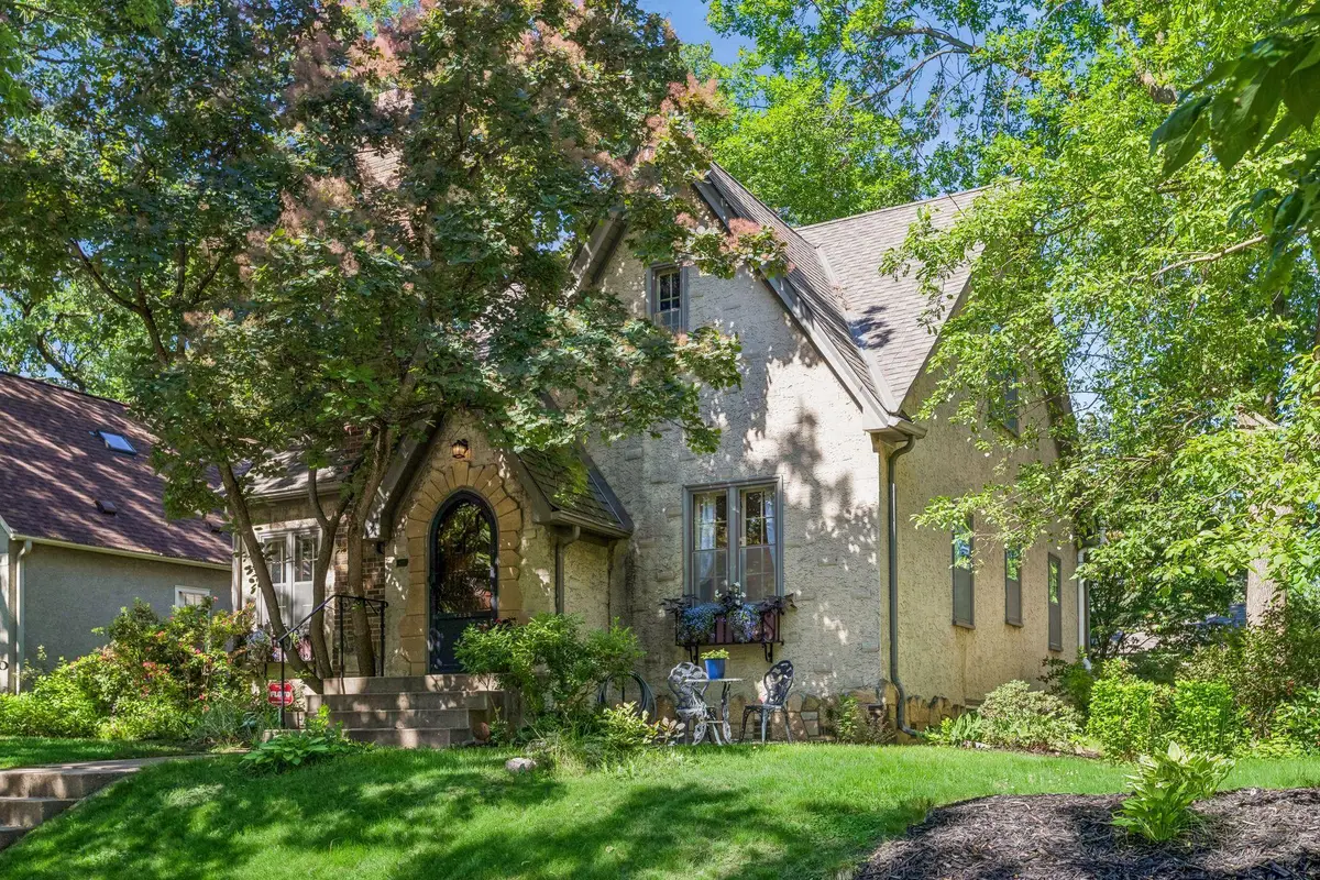 4227 Washburn Avenue N, Minneapolis, MN 55412 - #1