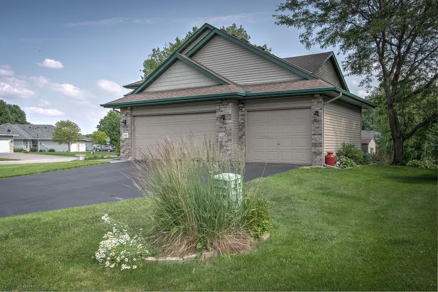 300 101st Court Ne, Blaine, MN 55434 - #3