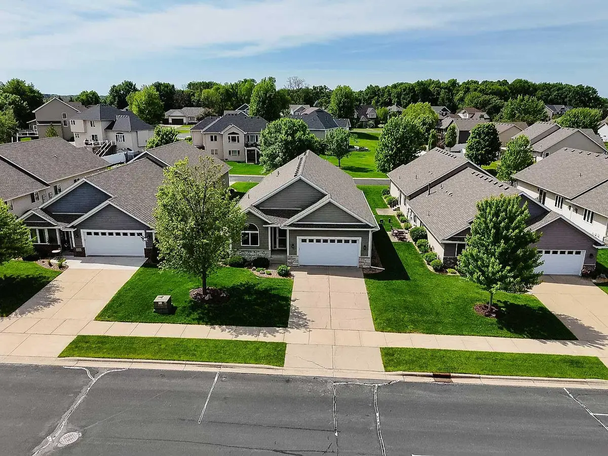 1506 3rd Street Se, New Prague, MN 56071 - #1