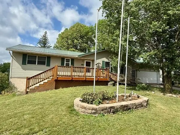810 Sunrise Boulevard, Redwood Falls, MN 56283