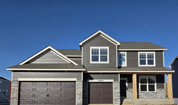4991 Blake Way, Woodbury, MN 55129