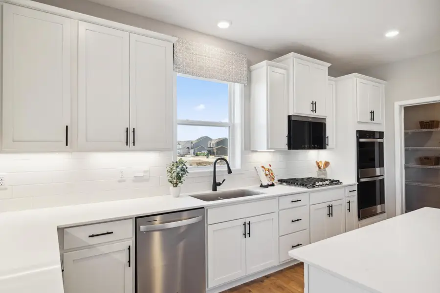 4991 Blake Way, Woodbury, MN 55129 - #2