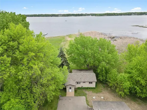 12280 Mentzer Trail, Lindstrom, MN 55045