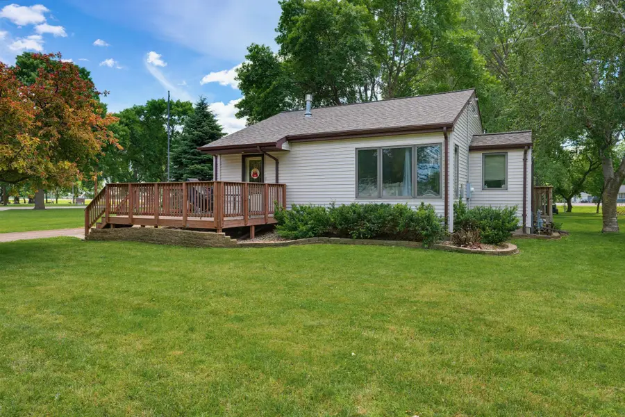 604 Kandiyohi Avenue, Prinsburg, MN 56281 - #2