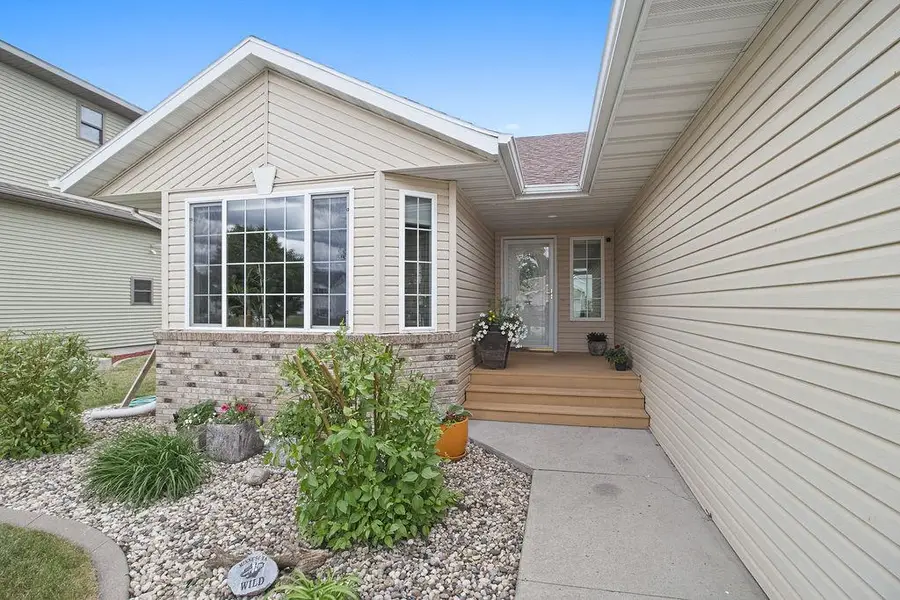 610 3rd Street E, Horace, ND 58047 - #2