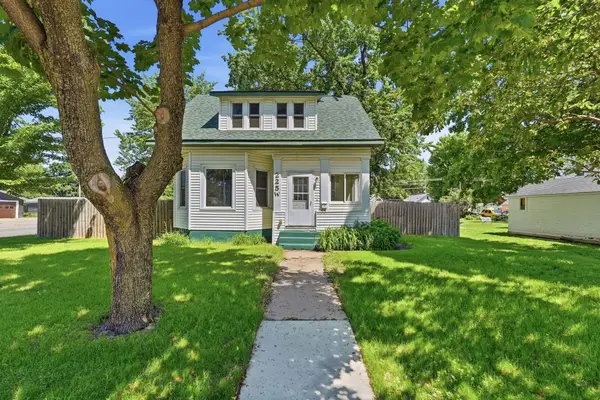 225 Main Street W, Melrose, MN 56352