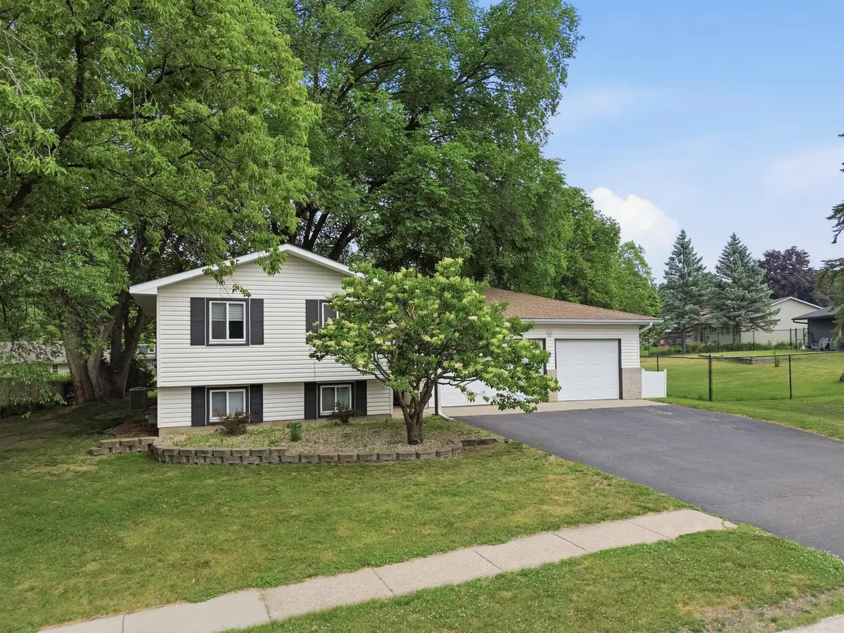 6541 134th Street W, Apple Valley, MN 55124 - #1