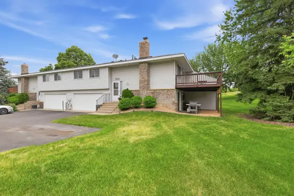 1411 Oak Leaf Lane, Burnsville, MN 55337