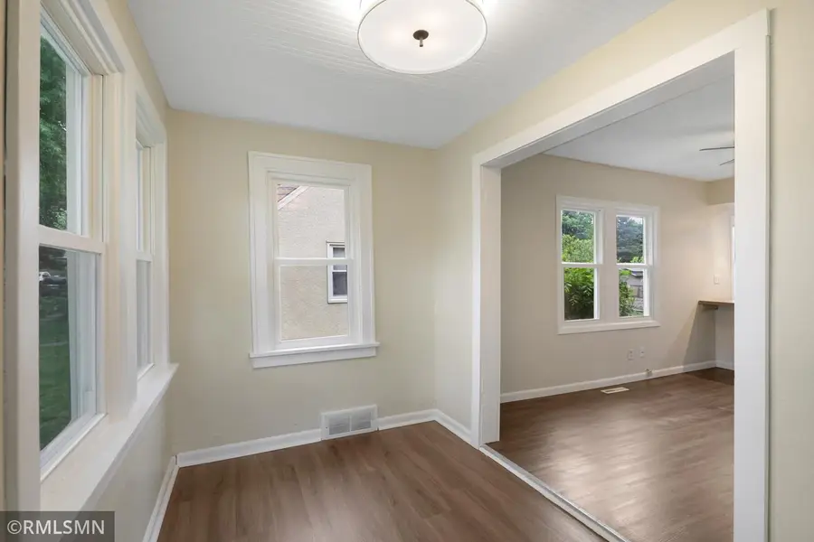 1868 Hawthorne Avenue E, Saint Paul, MN 55119 - #2