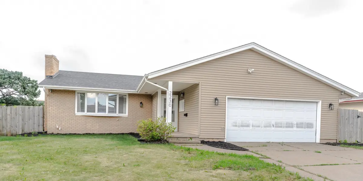 2230 Falcon Avenue, Saint Paul, MN 55119 - #1
