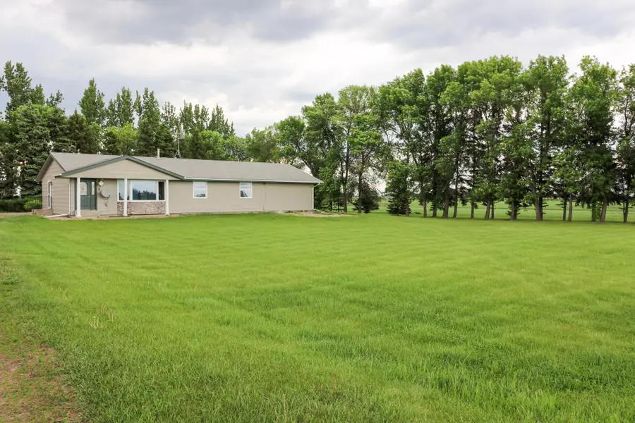 1320 9th Avenue Ne, Thompson, ND 58278 - #2